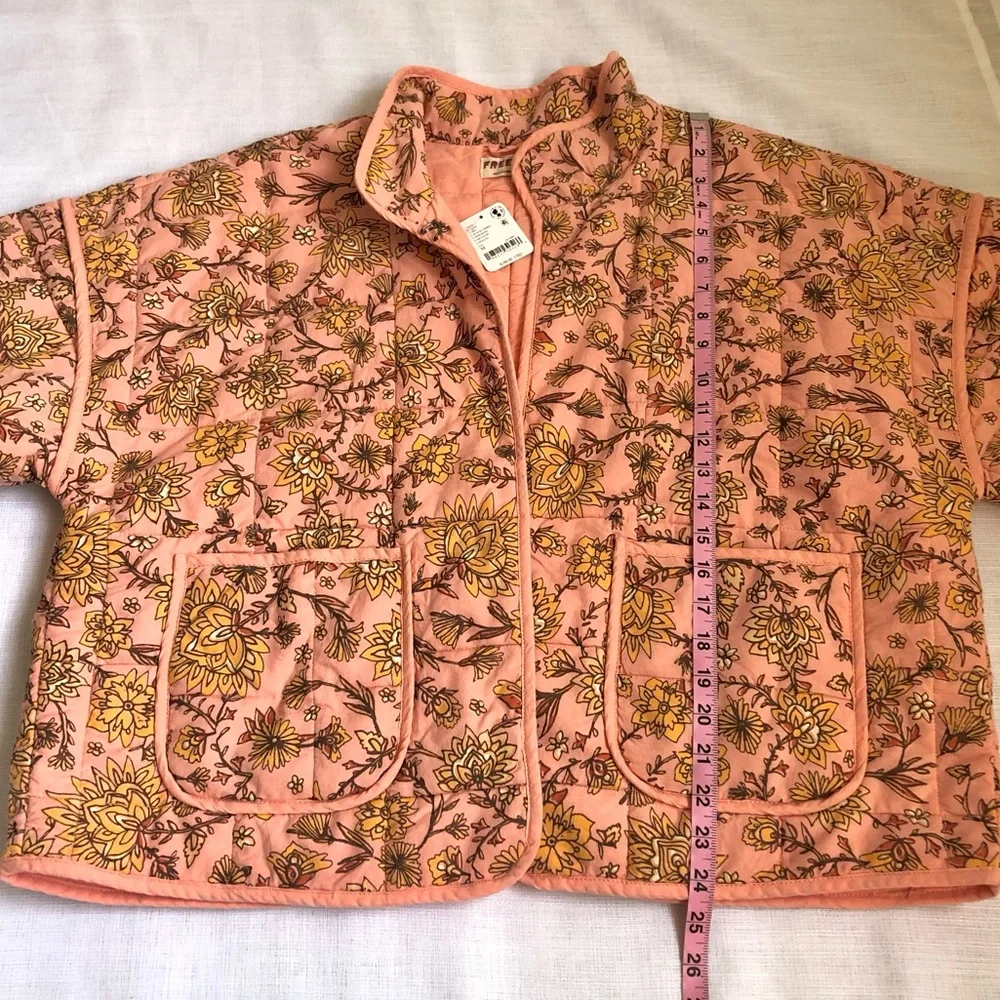 NWT Free People Chloe Quilted Dolman Jacket in Peach Combo Floral Size Medium - Picture 11 of 12